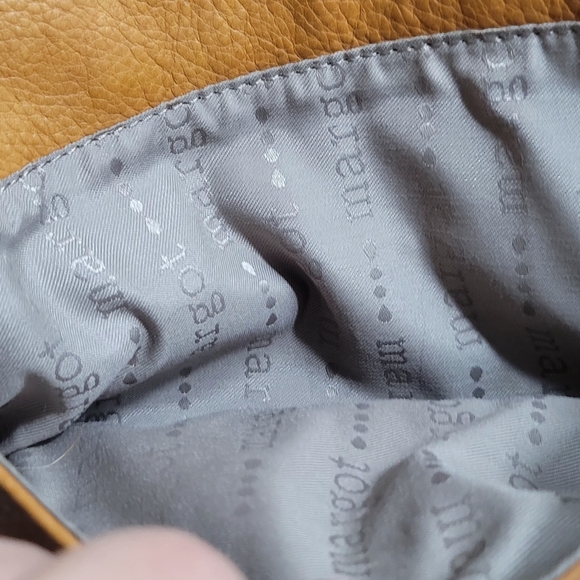 Margot Camel 100% Leather  Bag - Picture 16 of 16